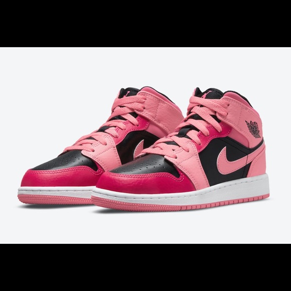 jordan 1 mid junior size 5.5